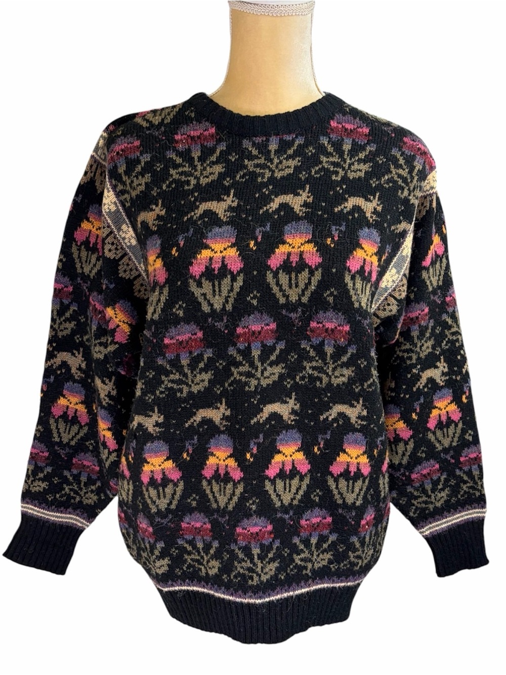 Vintage Floral Bunny Pattern Crewneck Sweater Medium